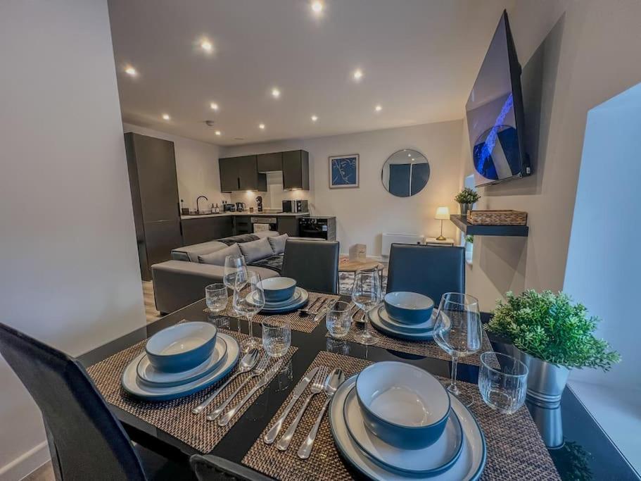 Orange Rentals-High Spec, Midnight Suite, Sleeps 4-Pets Welcome! Liverpool Esterno foto