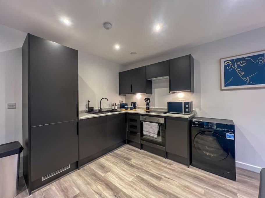 Orange Rentals-High Spec, Midnight Suite, Sleeps 4-Pets Welcome! Liverpool Esterno foto