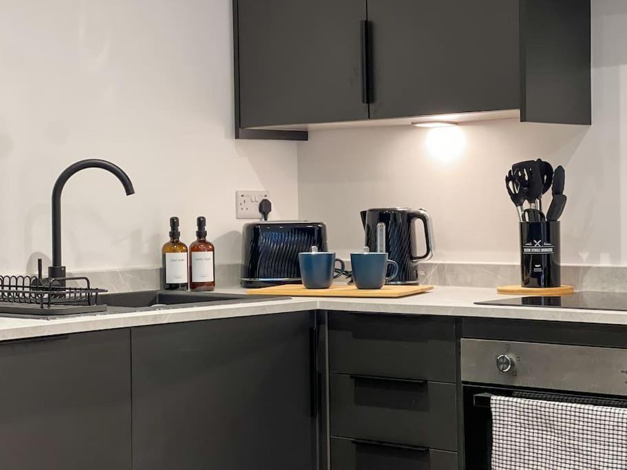 Orange Rentals-High Spec, Midnight Suite, Sleeps 4-Pets Welcome! Liverpool Esterno foto